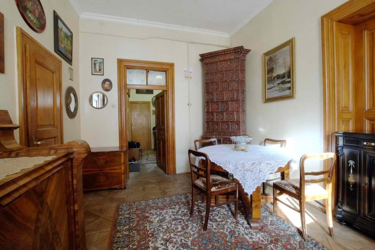 "Eva Stories" Movie Apartment On Rynok Square Lvov Exteriér fotografie