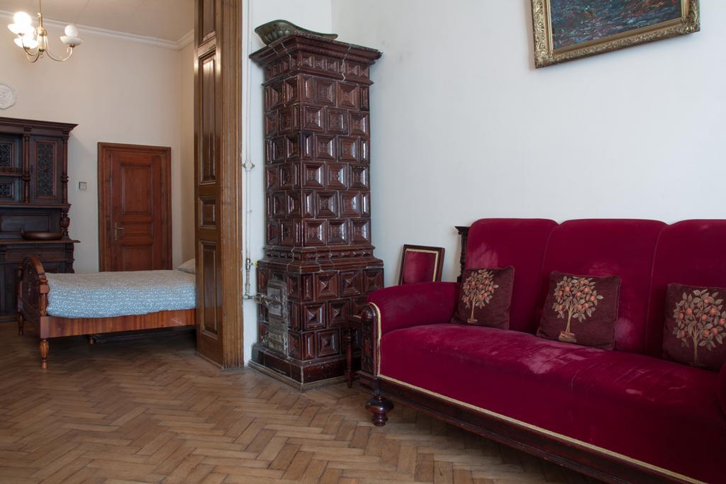 "Eva Stories" Movie Apartment On Rynok Square Lvov Exteriér fotografie