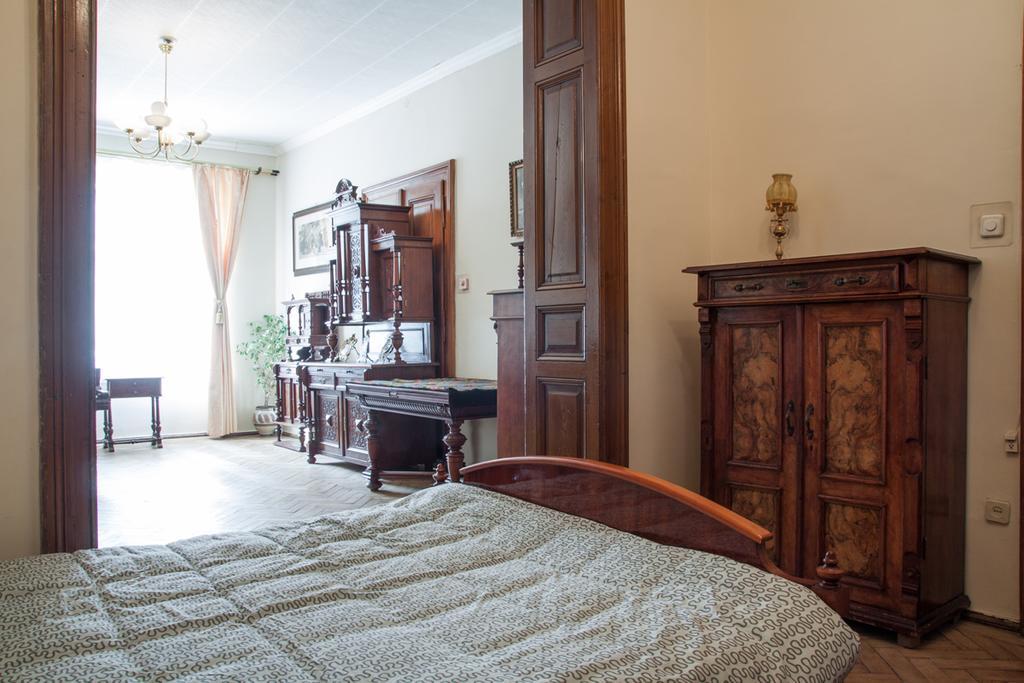 "Eva Stories" Movie Apartment On Rynok Square Lvov Exteriér fotografie