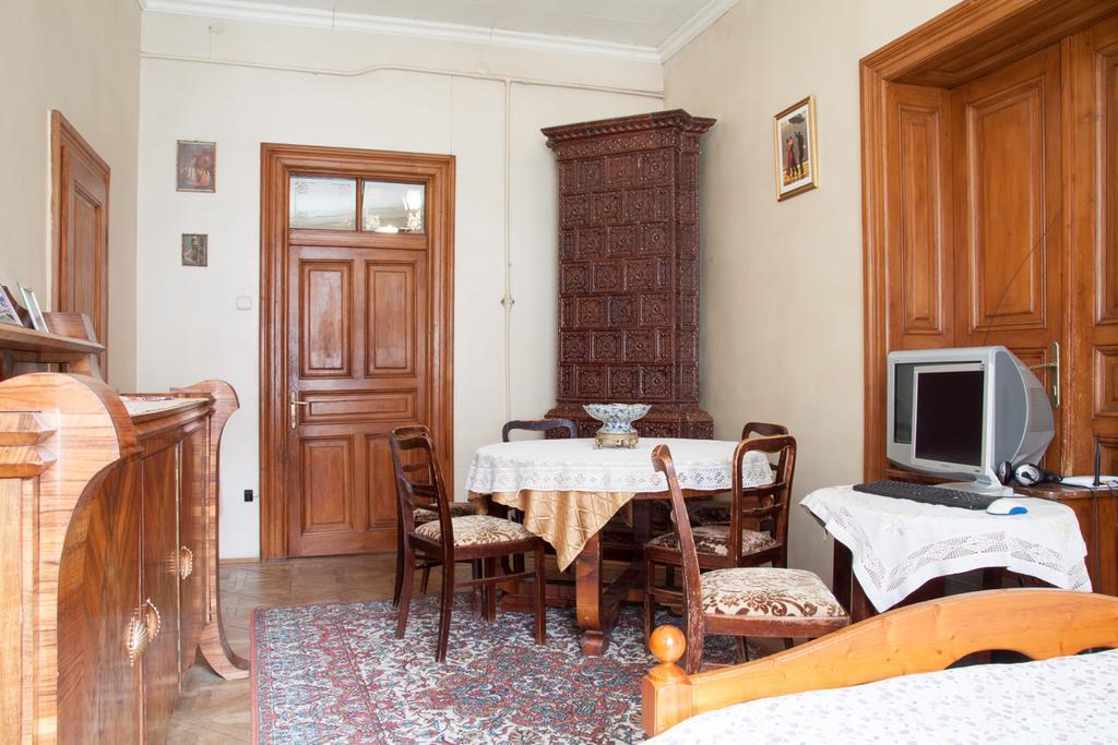 "Eva Stories" Movie Apartment On Rynok Square Lvov Exteriér fotografie