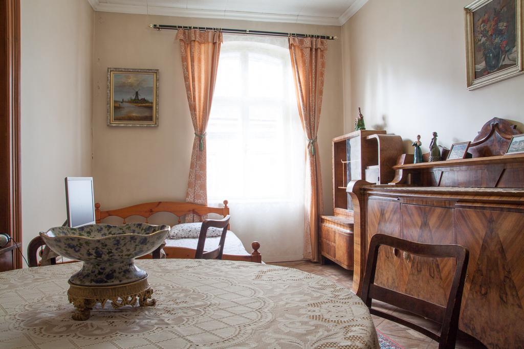 "Eva Stories" Movie Apartment On Rynok Square Lvov Exteriér fotografie