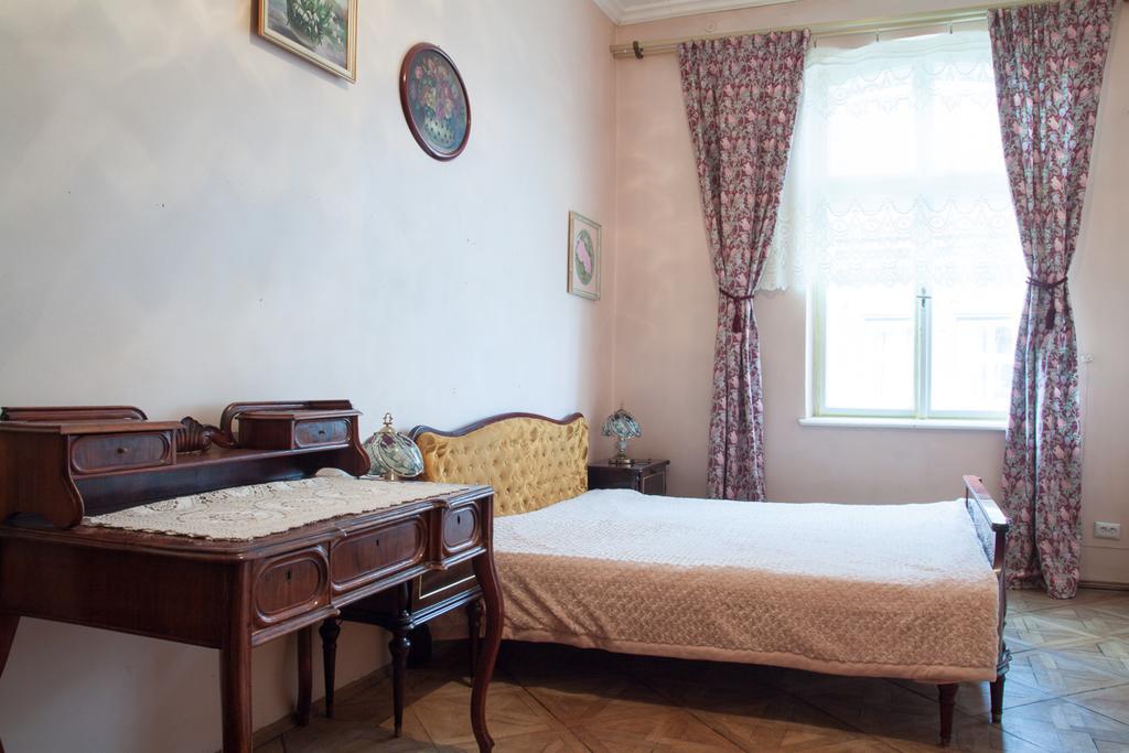 "Eva Stories" Movie Apartment On Rynok Square Lvov Exteriér fotografie